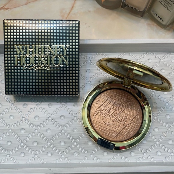 MAC x Whitney Houston ~ ‘JUST WHITNEY’ Extra Dimension Skinfinish ~ LE, FS, NIB - Picture 14 of 16